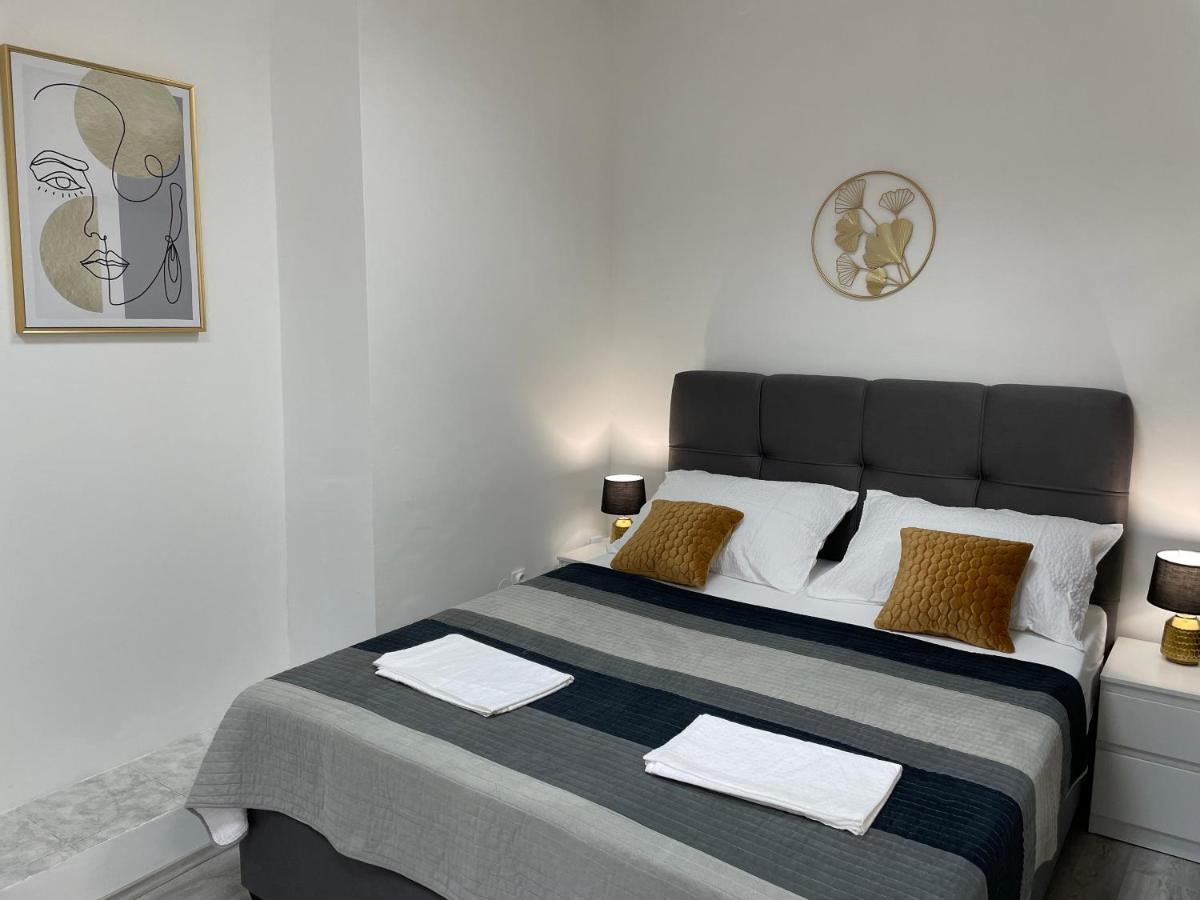 Apartment Studio Beauty In Centar Pula Exterior photo