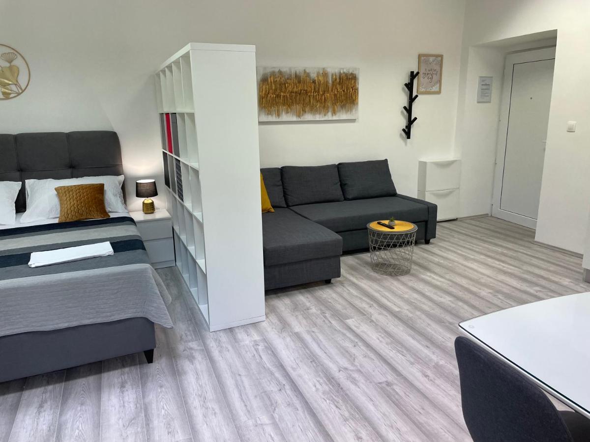 Apartment Studio Beauty In Centar Pula Exterior photo