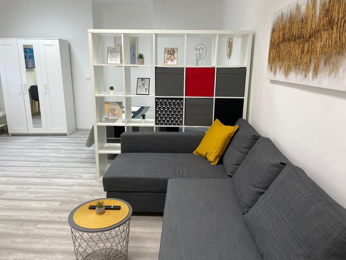 Apartment Studio Beauty In Centar Pula Exterior photo