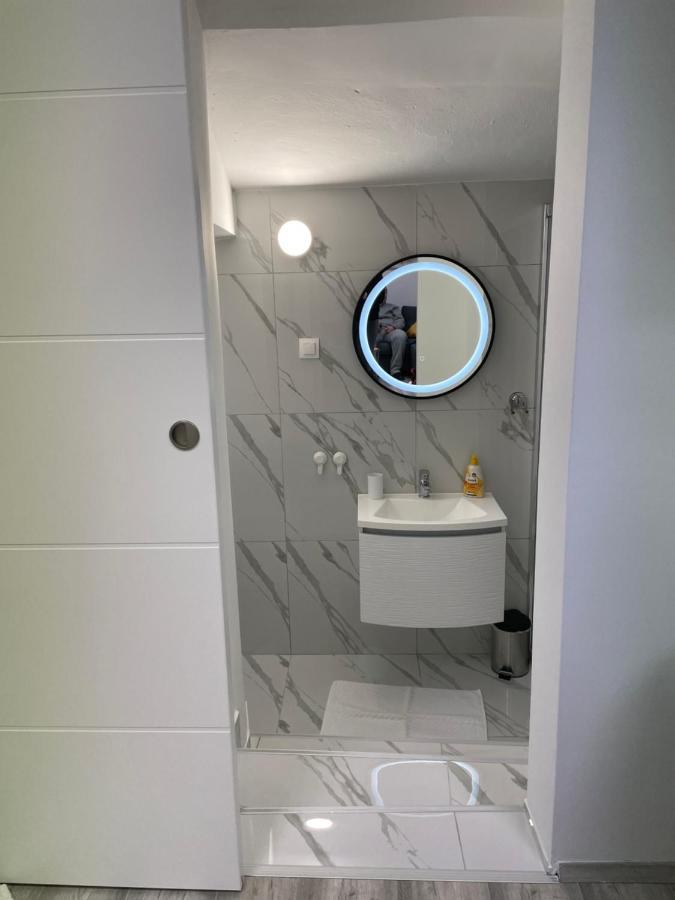 Apartment Studio Beauty In Centar Pula Exterior photo